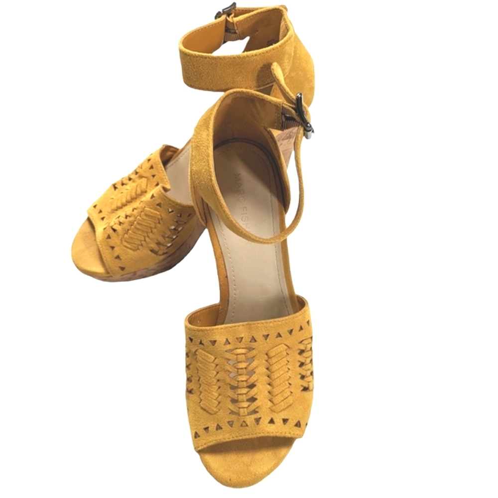 Marc Fisher,Batini, yellow wedge sandal. Size 7.5
